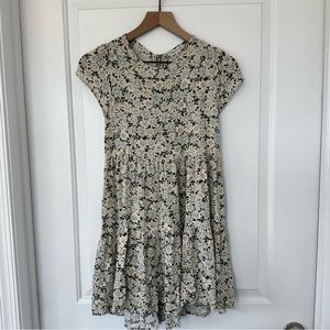 American Eagle Swing Babydoll Dress Daisy Floral Green Medium Beach Boho Mini